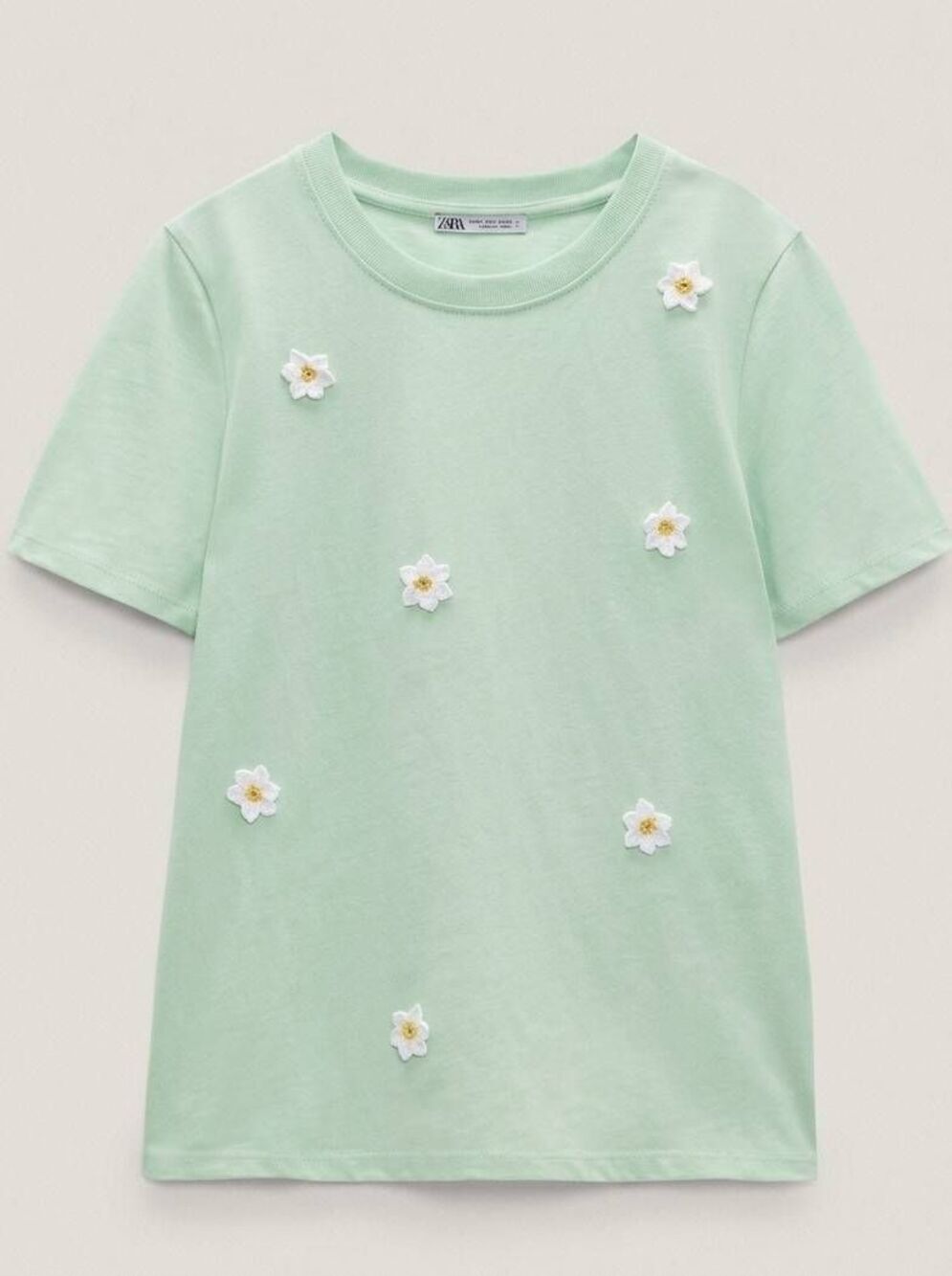🔹️NWT Zara Mint Green 3D Crochet Daisy Flower Front Short Sleeve Top Large